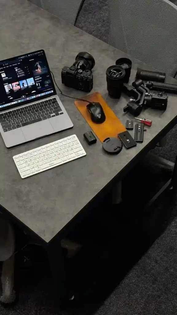 Best creative content marketer in Bahrain using professional photography and content creation equipment.